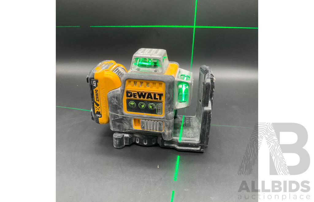 DeWALT 12V XR 3x360 Cross Line Green Laser and 2.0Ah Battery