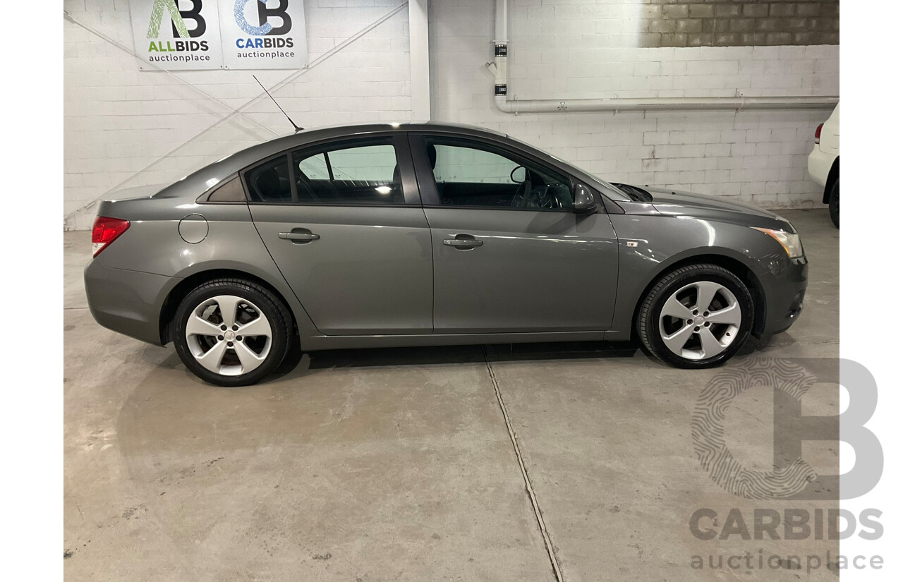 03/2013 Holden Cruze CD JH MY13 4d Sedan Grey 1.8L
