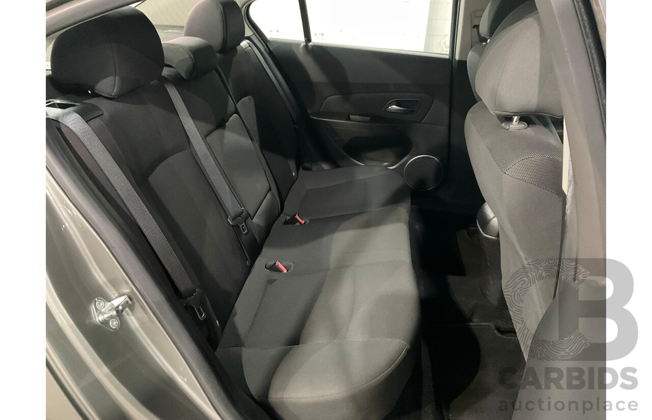 03/2013 Holden Cruze CD JH MY13 4d Sedan Grey 1.8L