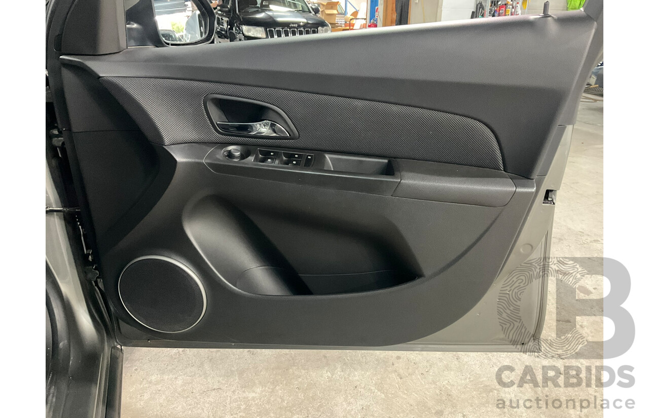 03/2013 Holden Cruze CD JH MY13 4d Sedan Grey 1.8L