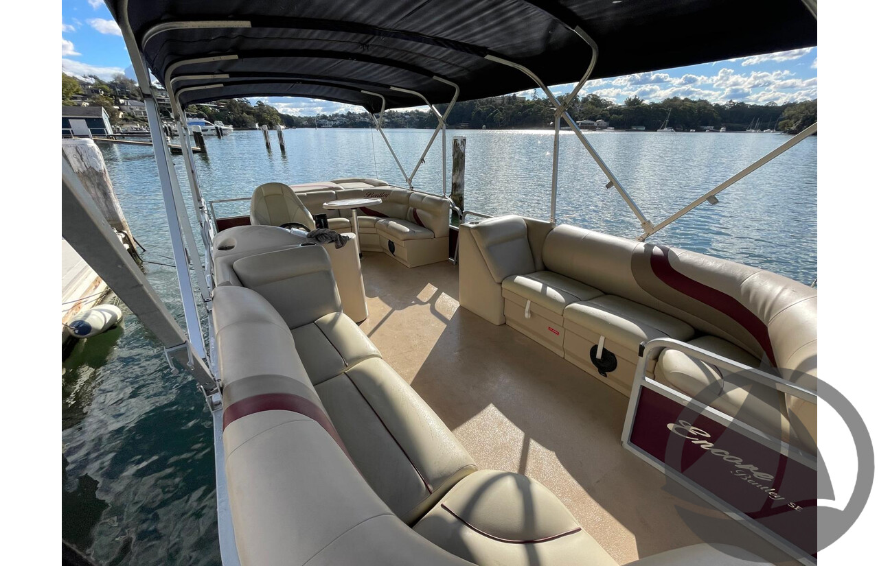 NO RESERVE - 2015 Encore Bentley 243 Tri Hull Pontoon Boat, 115 HP Mercury 4 Stroke, 469 Hrs