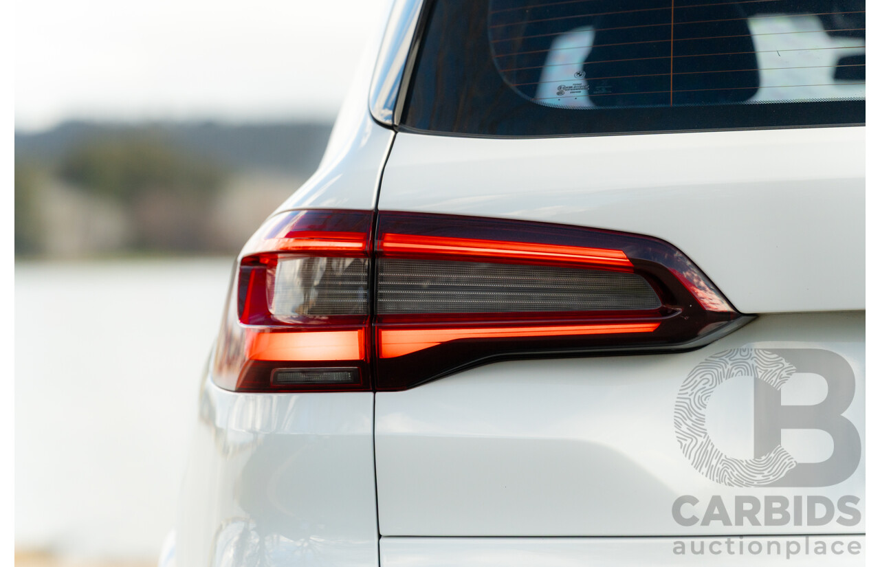04/2020 BMW X5 M Competition F95 (AWD) MY20 4d Wagon Alpine White Twin Turbo V8 4.4L