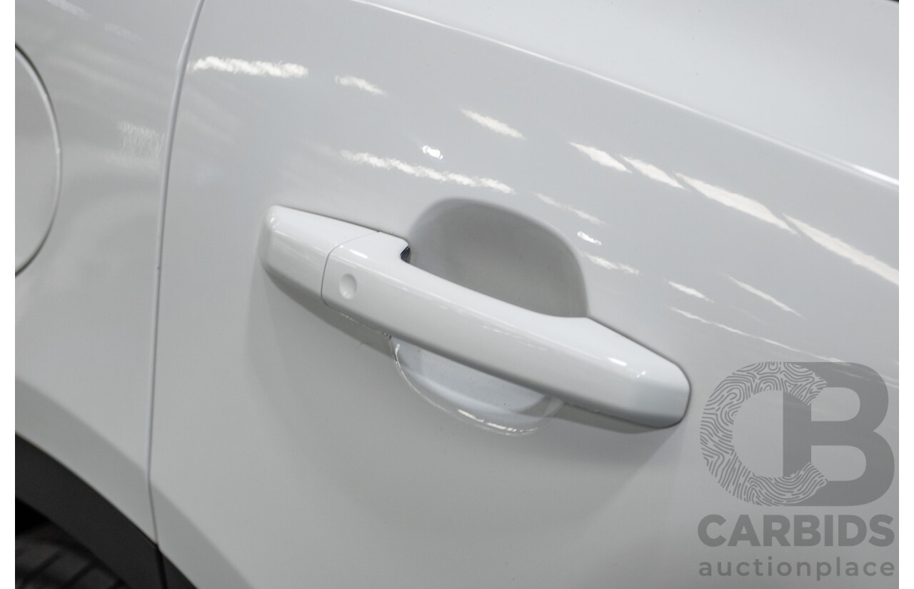 2/2019 Jaguar E-Pace P250 SE (AWD) X540 MY19 4D Wagon Fuji White Turbo 2.0L