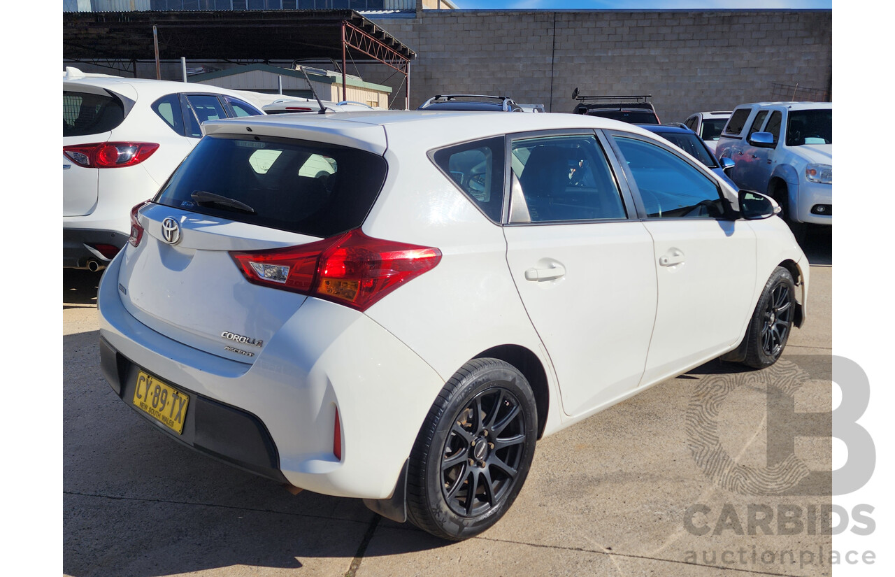 08/2013 Toyota Corolla Ascent ZRE182R 5d Hatchback White 1.8L