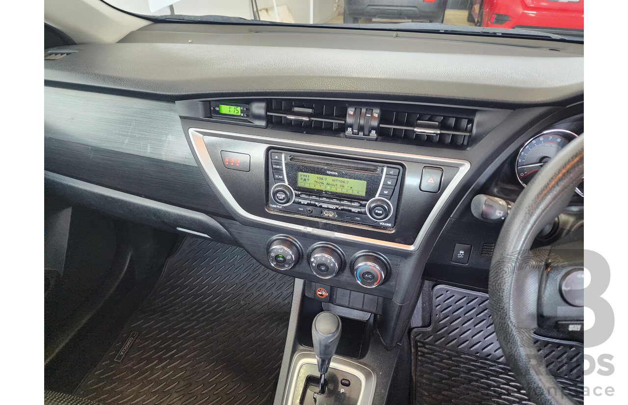 08/2013 Toyota Corolla Ascent ZRE182R 5d Hatchback White 1.8L