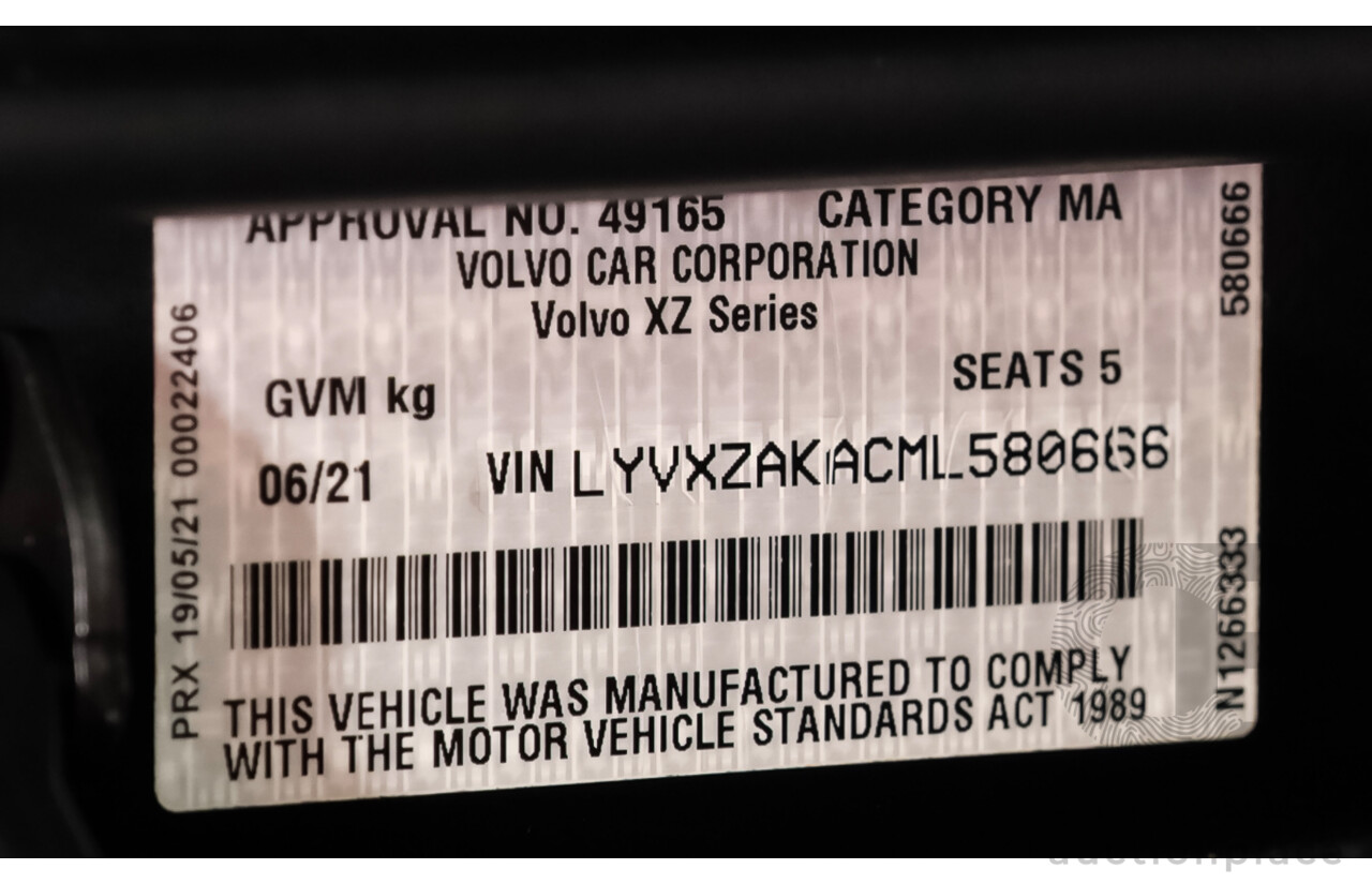 06/2021 Volvo XC40 T4 Inscription (AWD) 536 MY21 4d Wagon Black Turbo Diesel 2.0L