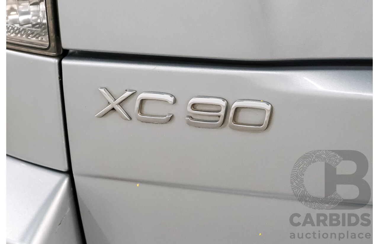05/2010 Volvo XC90 3.2 R-Design AWD MY10 4d Wagon Electric Silver Metallic 3.2L - 7 Seater