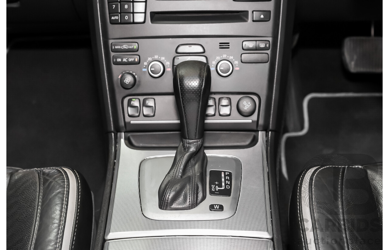 05/2010 Volvo XC90 3.2 R-Design AWD MY10 4d Wagon Electric Silver Metallic 3.2L - 7 Seater