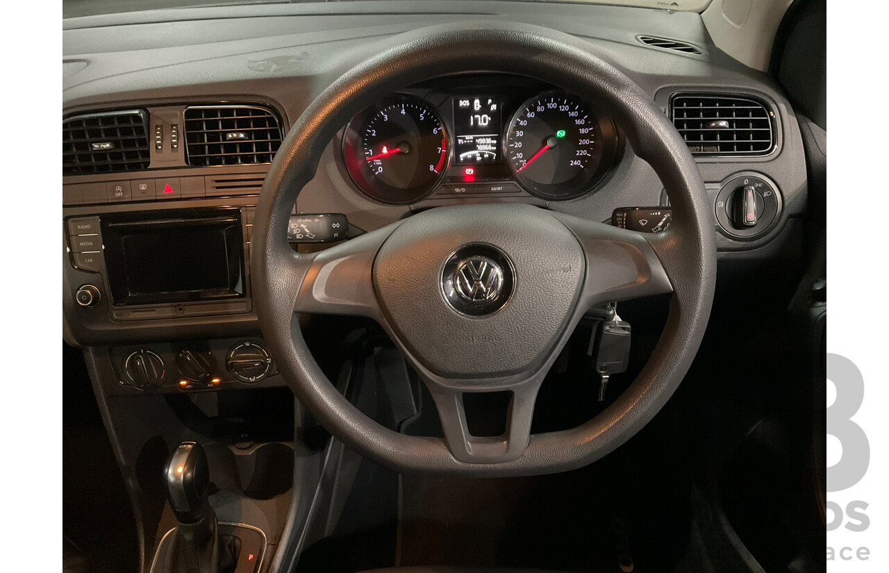 07/2015 Volkswagen Polo 66 TSI Trendline 6R MY15 5d Hatchback Black Turbo 1.2L