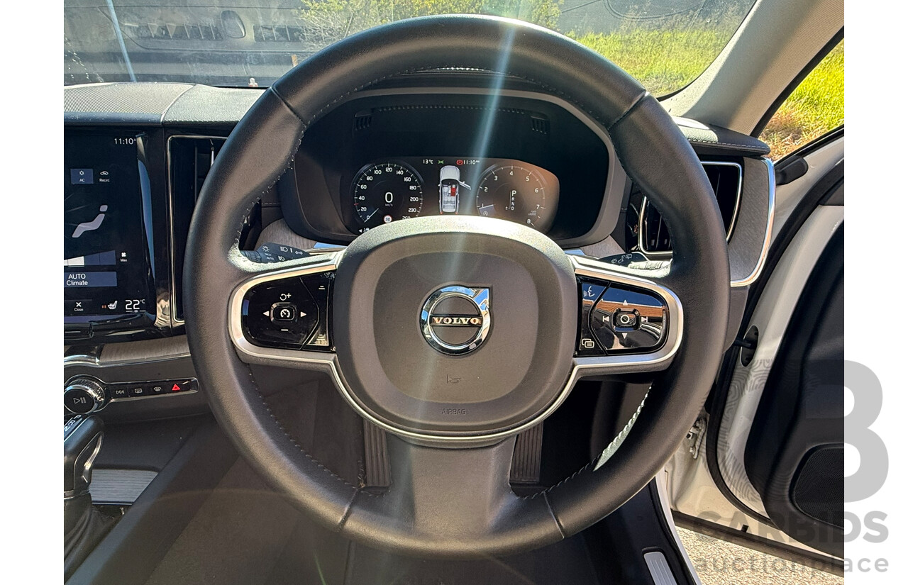 6/2018 Volvo Xc60 T5 Inscription (AWD) 246 MY19 4d Wagon White 2.0L