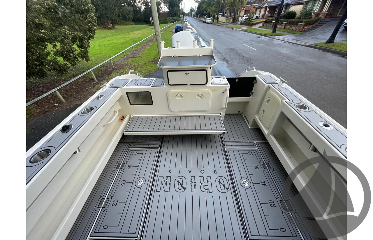 NO RESERVE - 2024 Orion Strike 790 Half Cabin Plate Boat, 350hp Suzuki 4 Stroke, 165 hours
