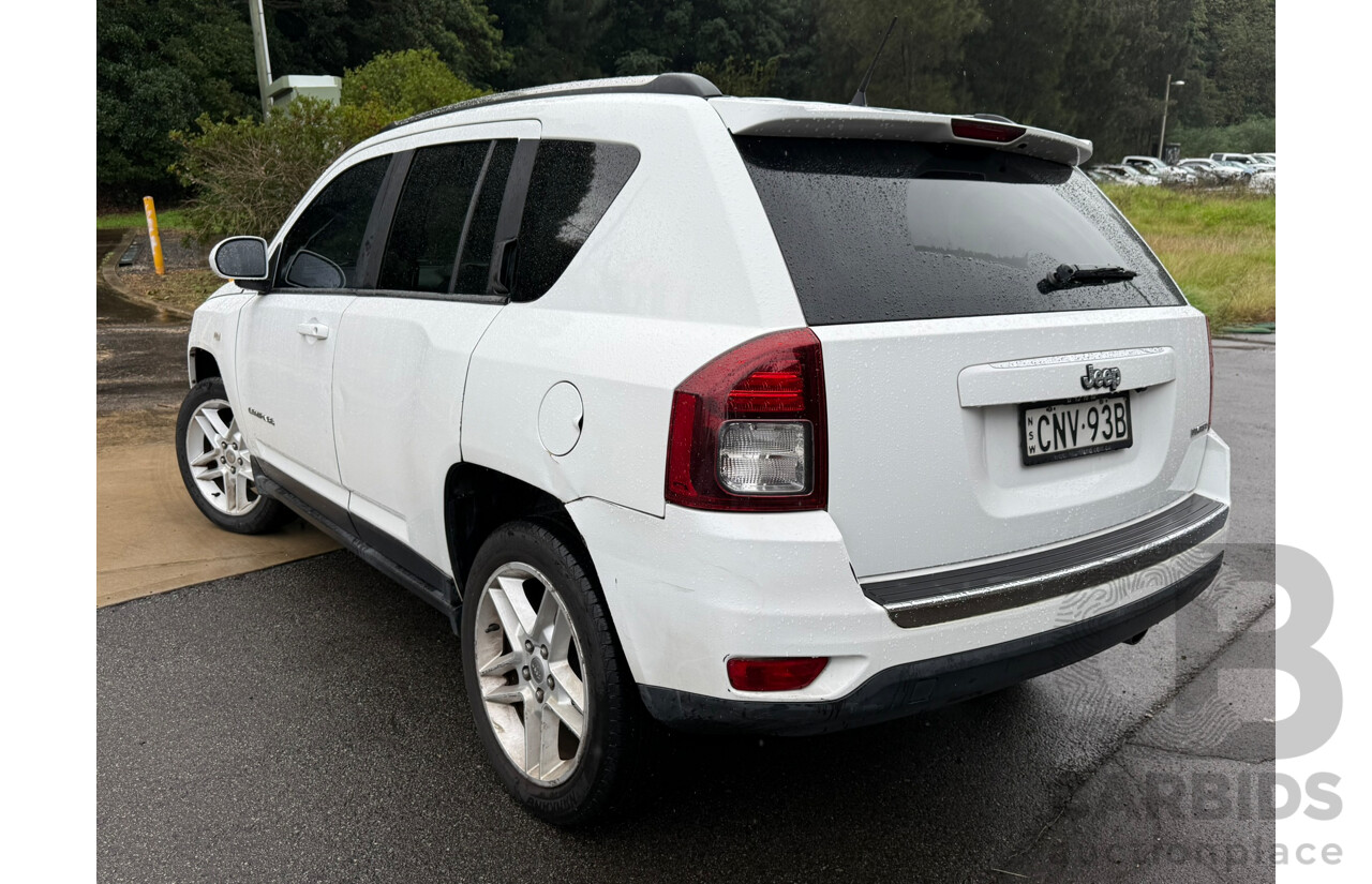 06/2013 Jeep Compass LIMITED (4x4) 4x4 MK MY14 4D Wagon White 2.4L