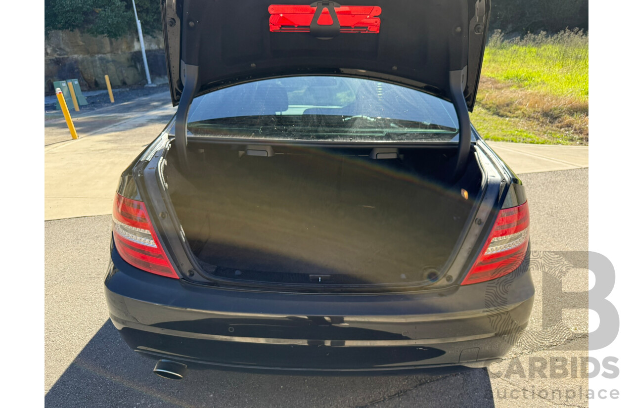 09/2011 Mercedes-Benz C200 CGI W204 MY10 UPGRADE 4D Sedan Obsidian Black Metallic 1.8L