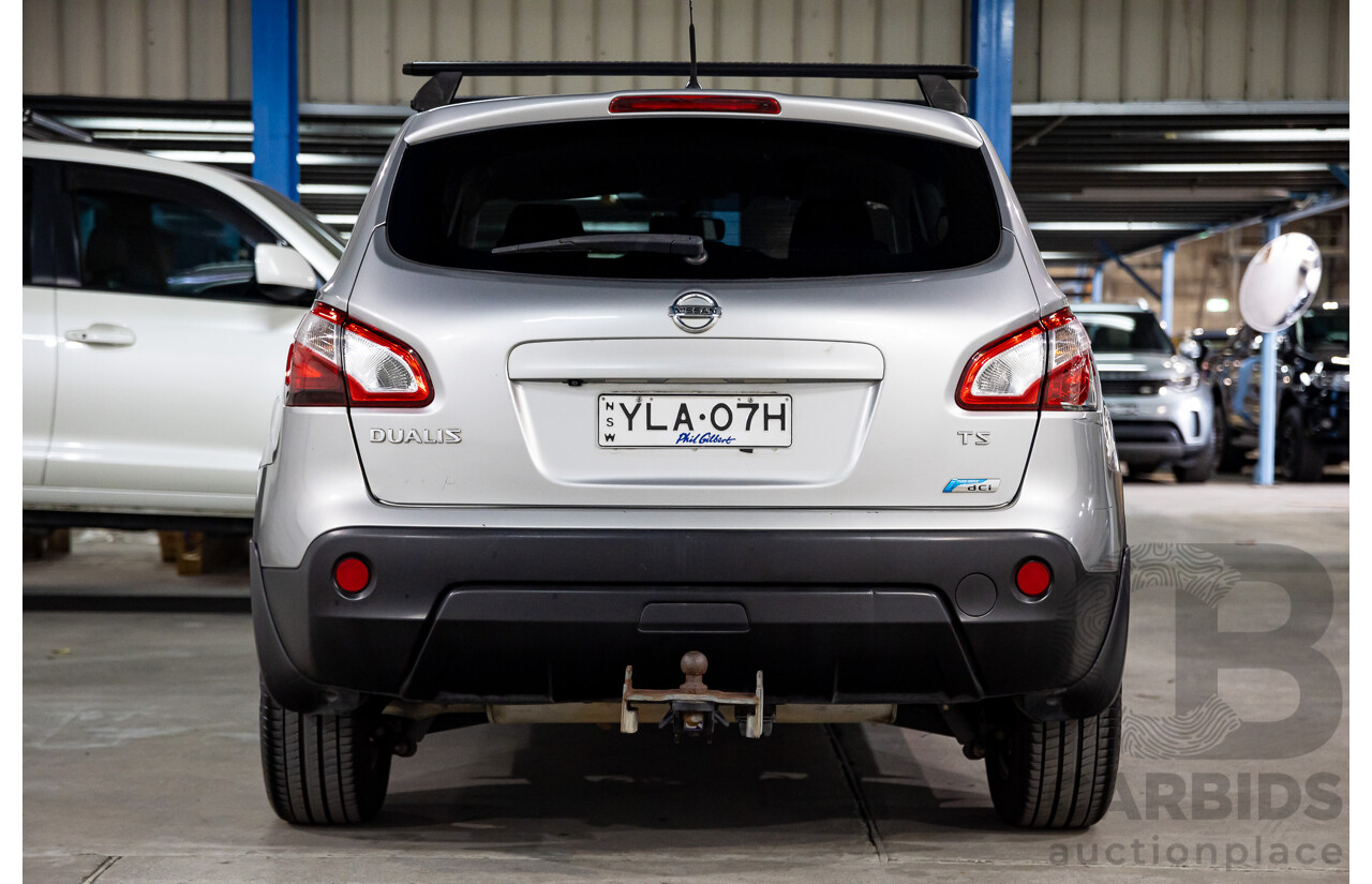 06/2014 Nissan Dualis TS (4x2) J10 MY13 4D Wagon Silver Turbo Diesel 1.6L