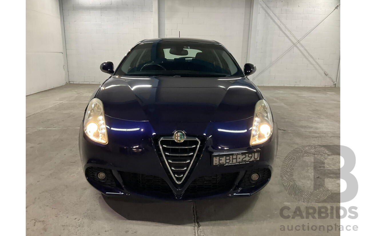 04/2013 Alfa Romeo Giulietta Distinctive JTD-M 5d Hatchback Blue Turbo Diesel 2.0L