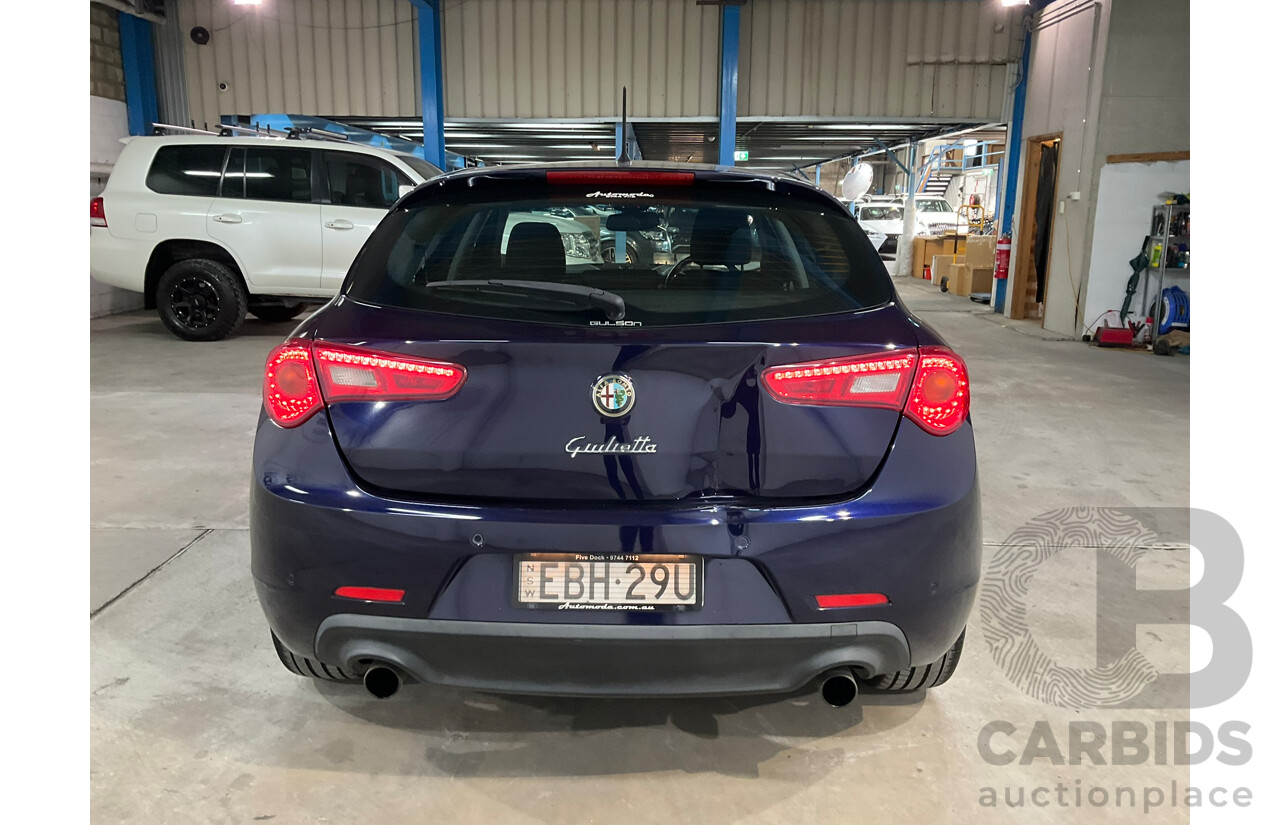 04/2013 Alfa Romeo Giulietta Distinctive JTD-M 5d Hatchback Blue Turbo Diesel 2.0L