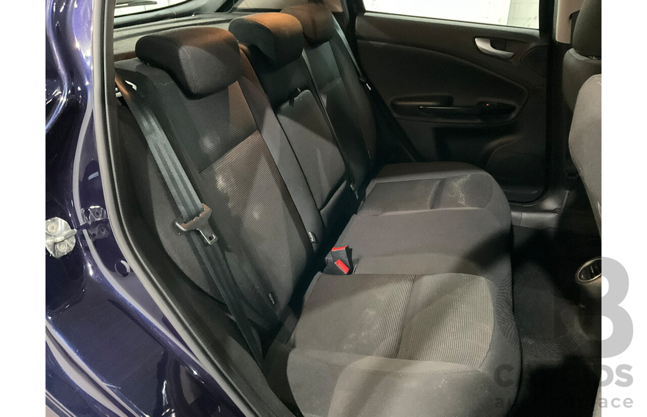 04/2013 Alfa Romeo Giulietta Distinctive JTD-M 5d Hatchback Blue Turbo Diesel 2.0L