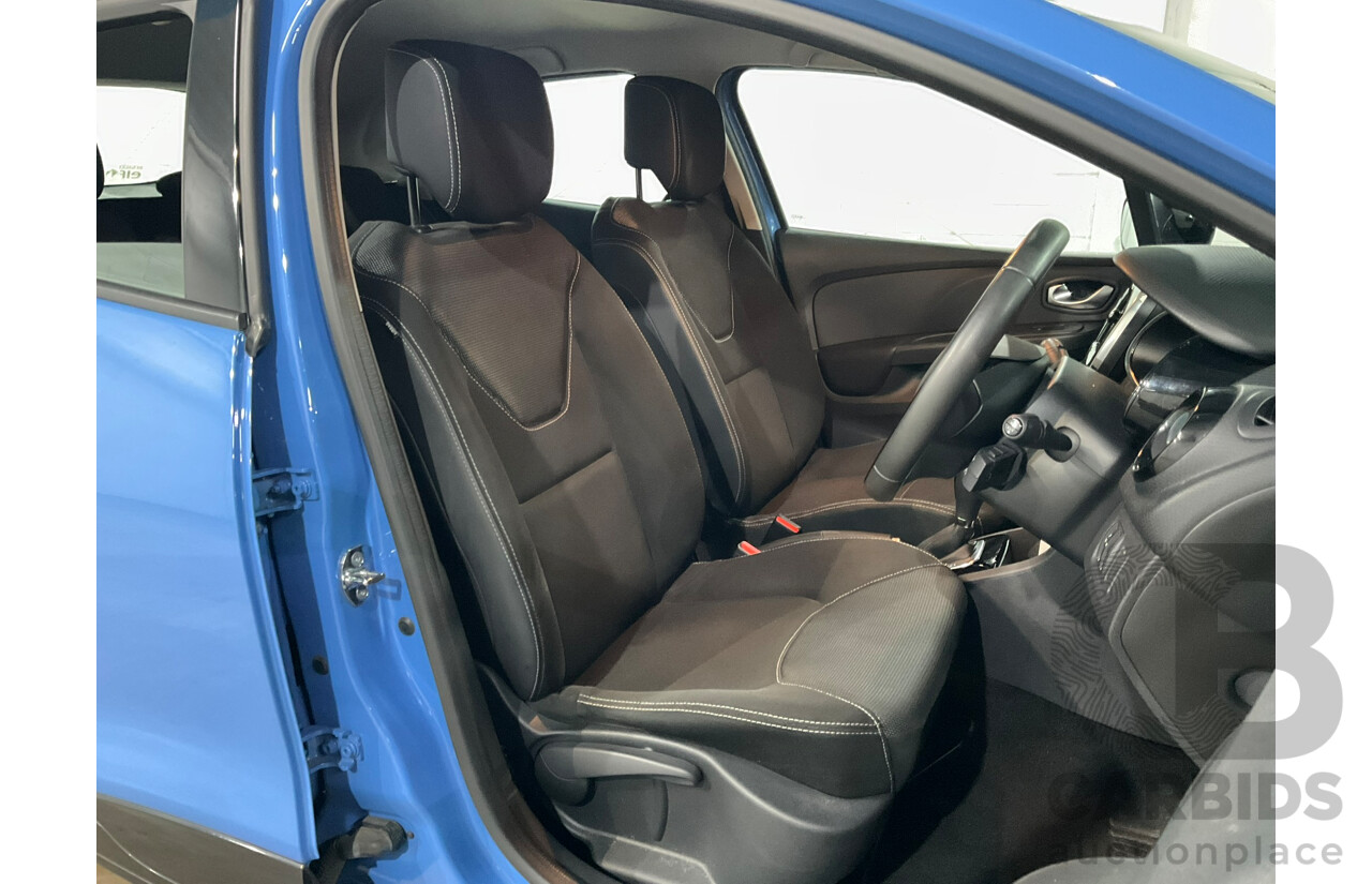 11/2015 Renault Clio Expression X98 5D Hatchback Blue Turbo 1.2L