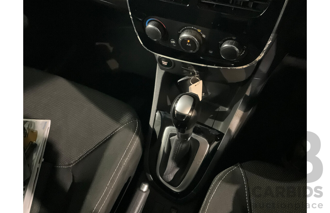 11/2015 Renault Clio Expression X98 5D Hatchback Blue Turbo 1.2L