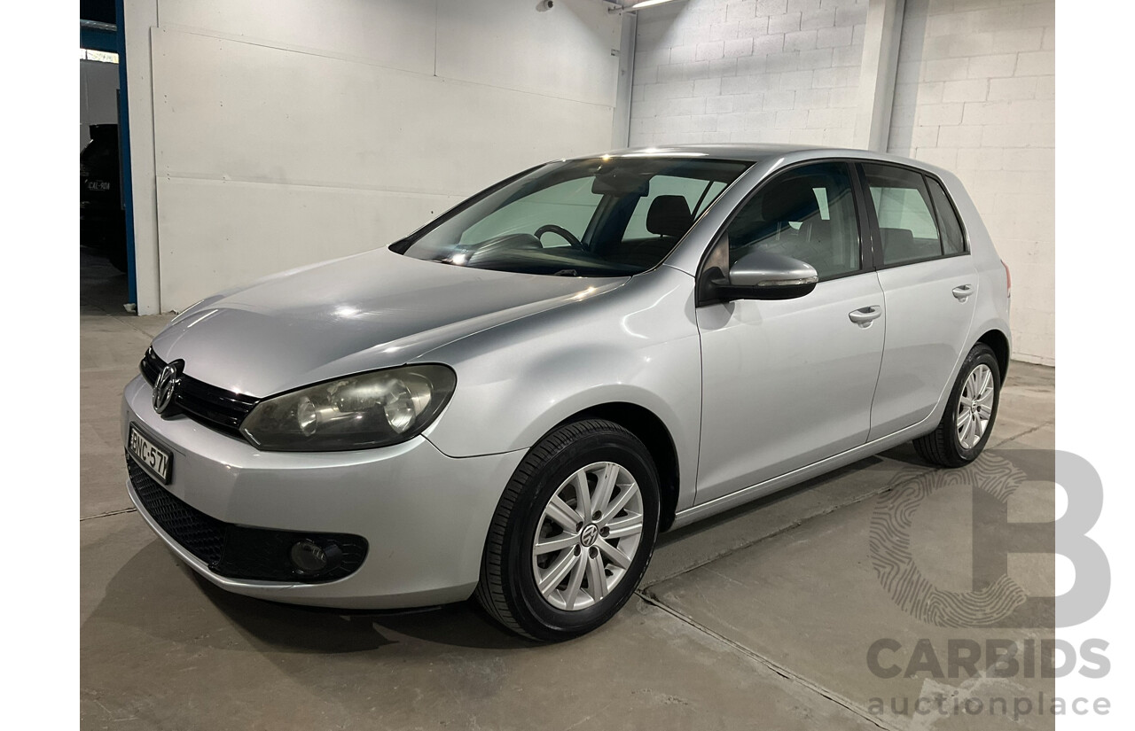 01/2010 Volkswagen Golf 77 TDI Trendline 1K MY10 5D Hatchback Silver Turbo Diesel 1.6L