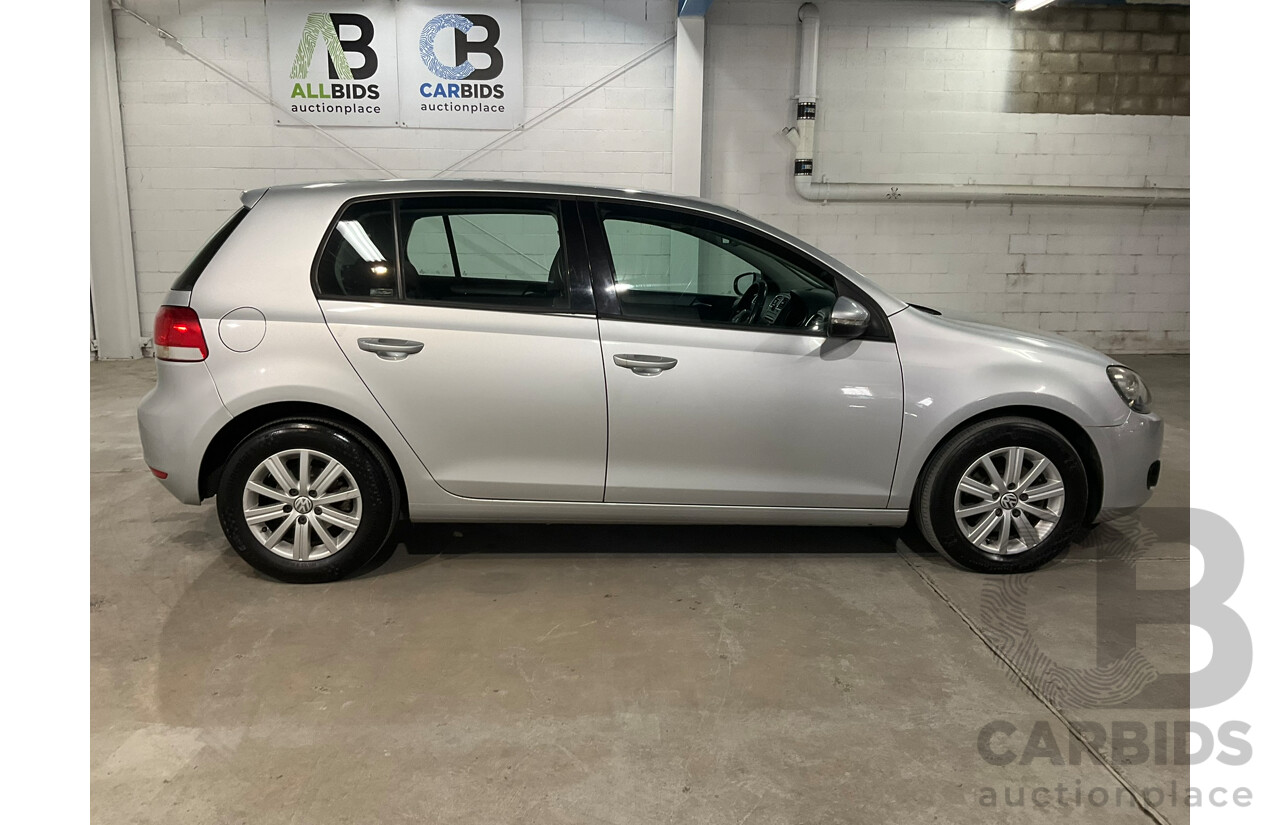 01/2010 Volkswagen Golf 77 TDI Trendline 1K MY10 5D Hatchback Silver Turbo Diesel 1.6L