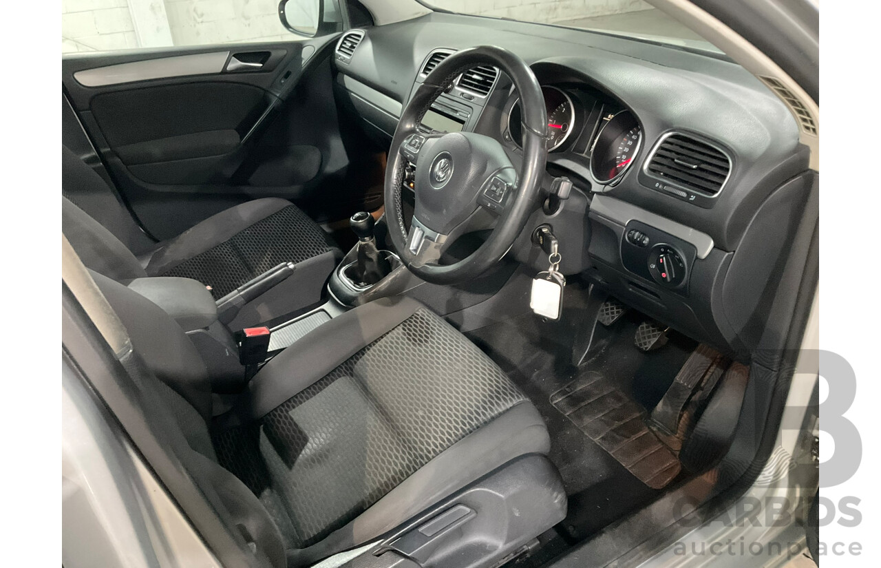 01/2010 Volkswagen Golf 77 TDI Trendline 1K MY10 5D Hatchback Silver Turbo Diesel 1.6L