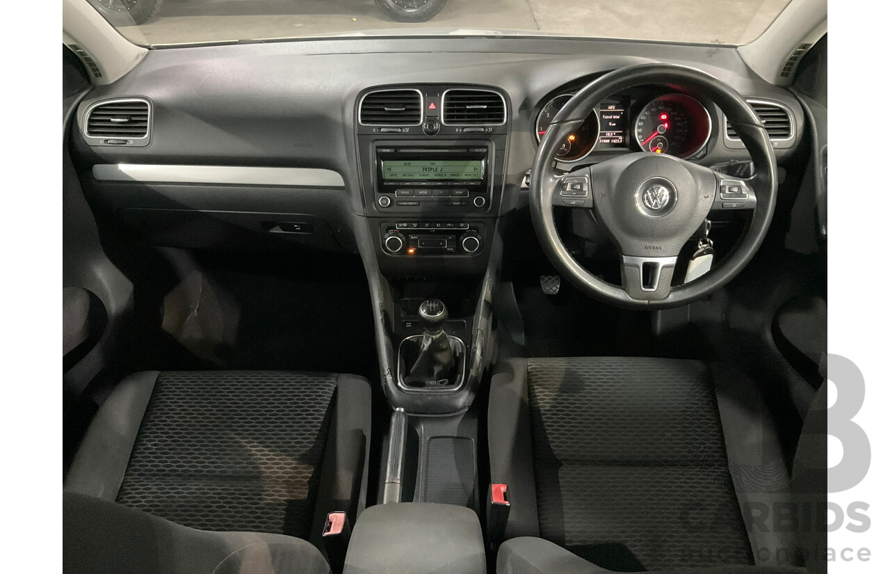 01/2010 Volkswagen Golf 77 TDI Trendline 1K MY10 5D Hatchback Silver Turbo Diesel 1.6L