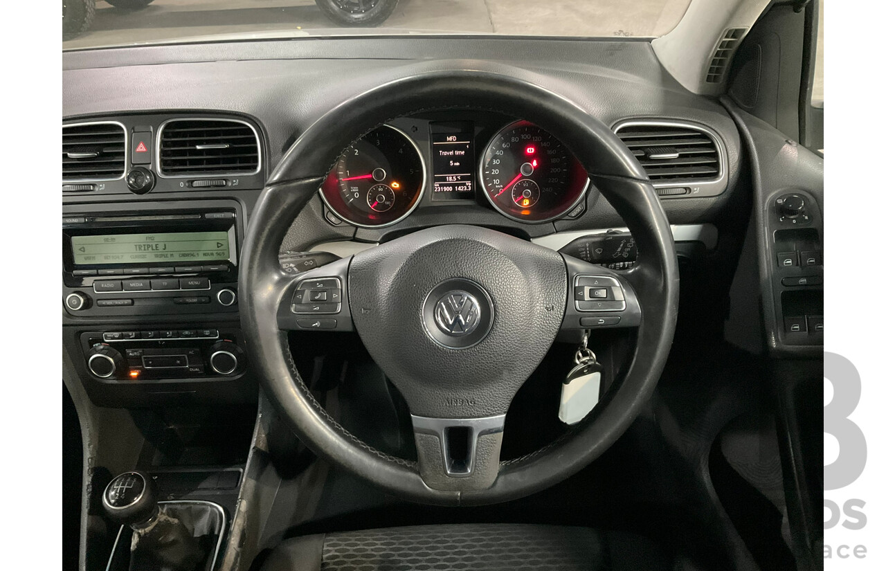 01/2010 Volkswagen Golf 77 TDI Trendline 1K MY10 5D Hatchback Silver Turbo Diesel 1.6L