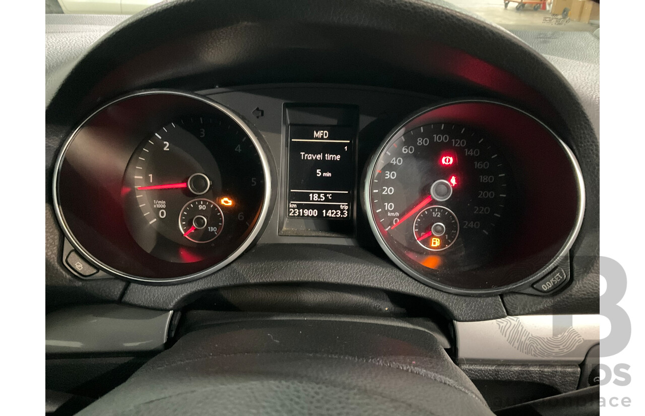 01/2010 Volkswagen Golf 77 TDI Trendline 1K MY10 5D Hatchback Silver Turbo Diesel 1.6L