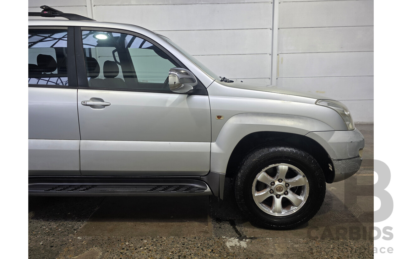 7/2004 Toyota Landcruiser Prado GXL (4x4) GRJ120R 4d Wagon Silver Metallic V6 4.0L
