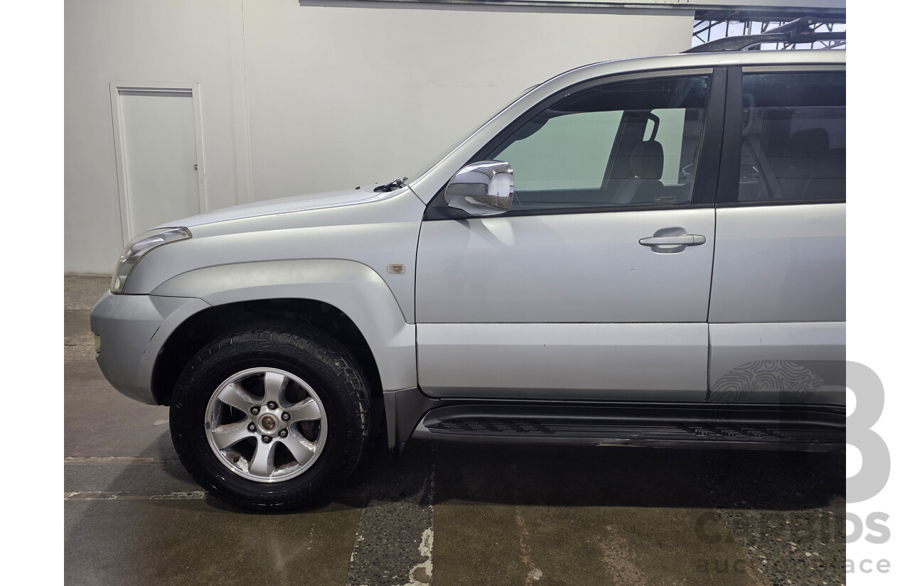 7/2004 Toyota Landcruiser Prado GXL (4x4) GRJ120R 4d Wagon Silver Metallic V6 4.0L