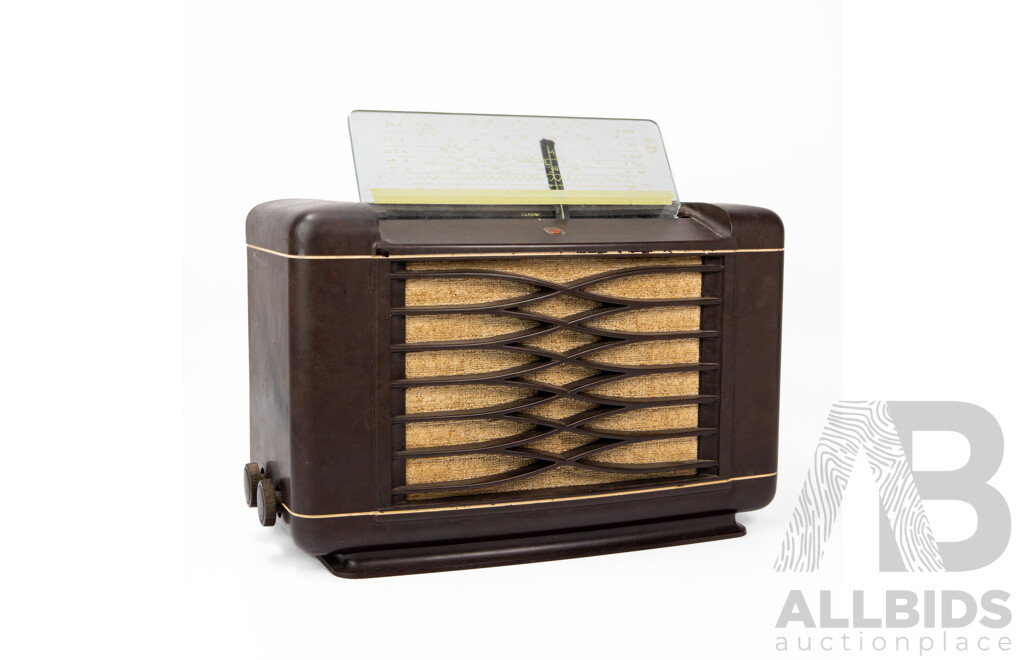 Vintage Philips Model 113 Bakelite Valve Radio