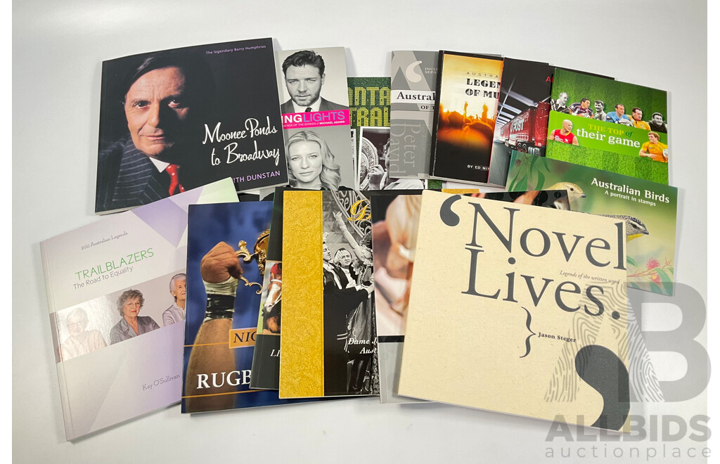 Thirteen Australian Stamp Booklets Including Australian Birds, Shining Lights, Novel Lives, Diva, Barry Humphries, Trailblazers and More