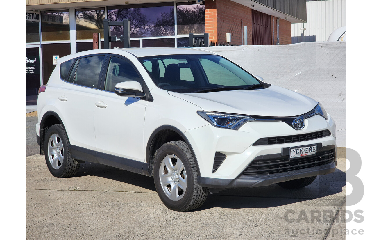 01/2016 Toyota Rav4 GX (2wd) ZSA42R 4d Wagon White 2.0L