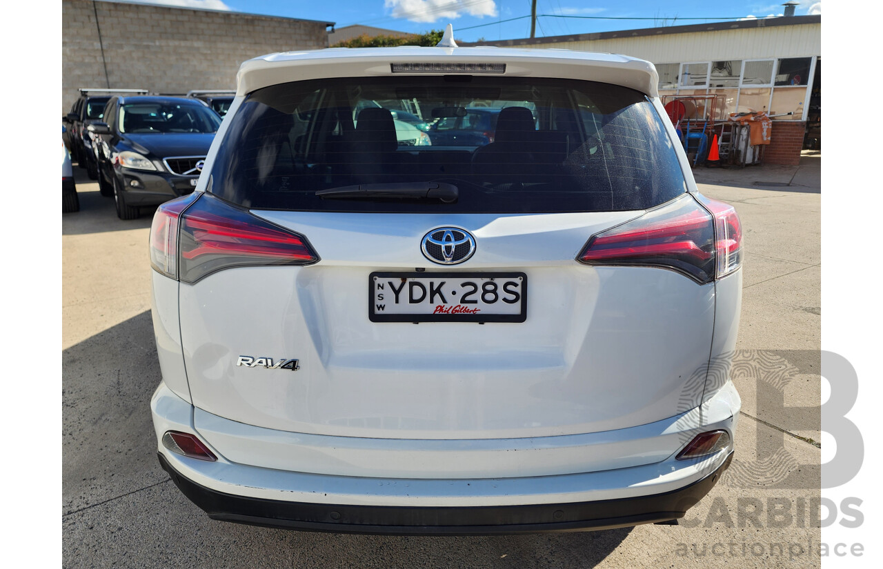 01/2016 Toyota Rav4 GX (2wd) ZSA42R 4d Wagon White 2.0L