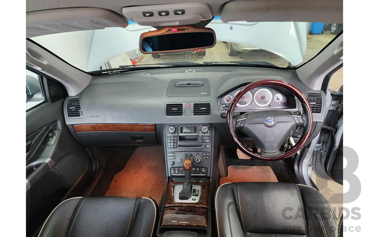 09/2012 Volvo Xc90 D5 Executive MY12 4d Wagon Silver 2.4L