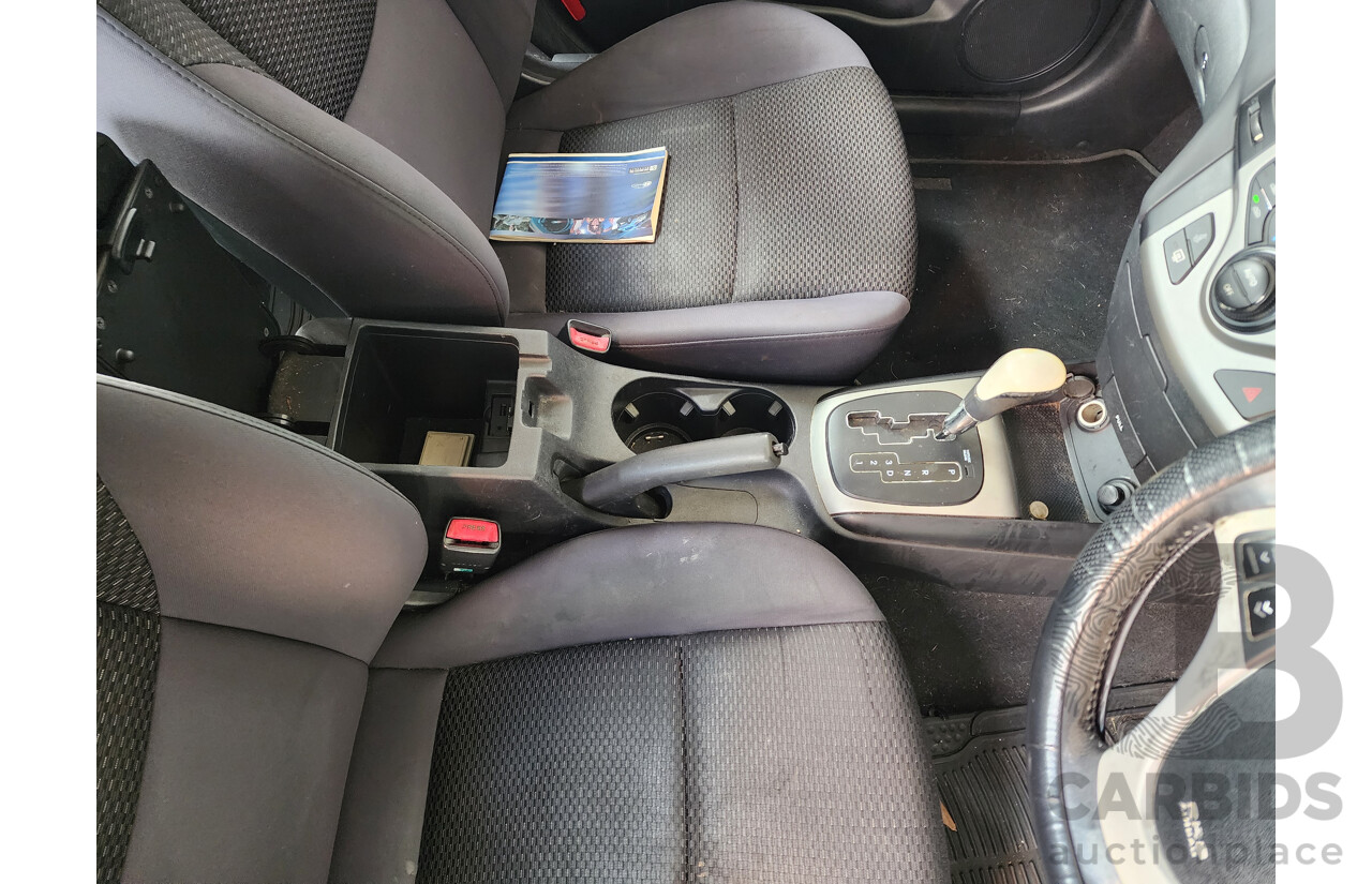 04/2010 Hyundai i30 SLX FD MY10 5d Hatchback Black 2.0L