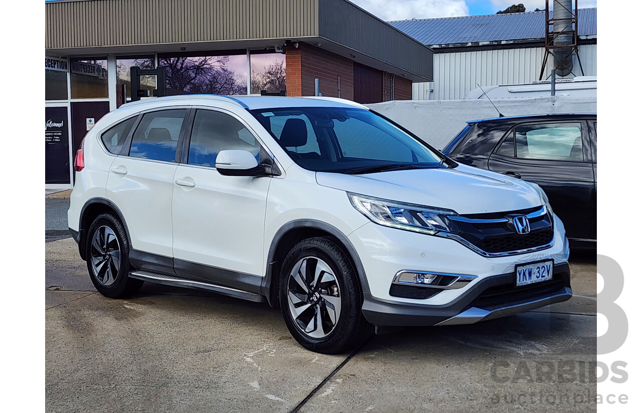 09/2015 Honda CRV VTi LE 30 SERIES 2 4d Wagon White 2.0L