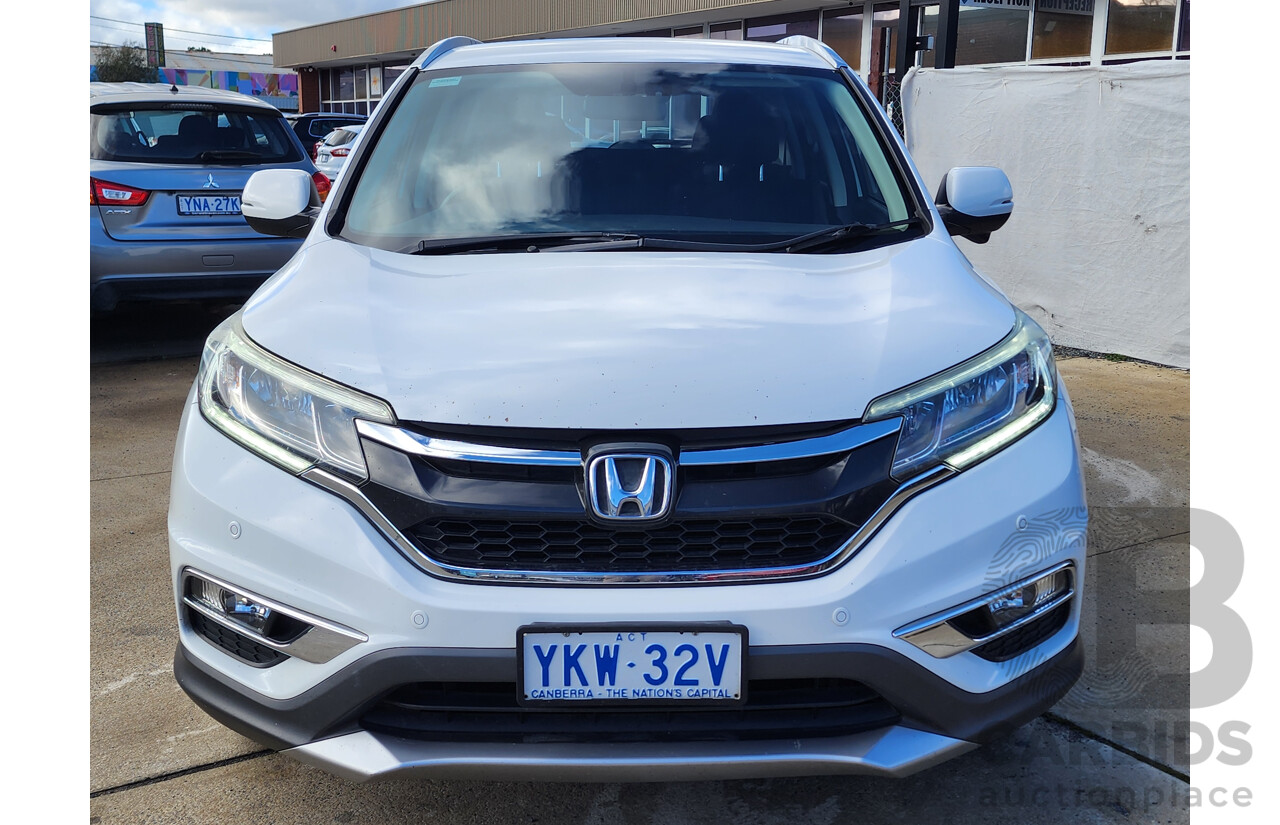 09/2015 Honda CRV VTi LE 30 SERIES 2 4d Wagon White 2.0L