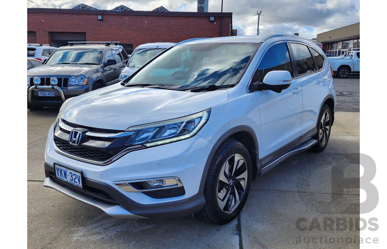 09/2015 Honda CRV VTi LE 30 SERIES 2 4d Wagon White 2.0L