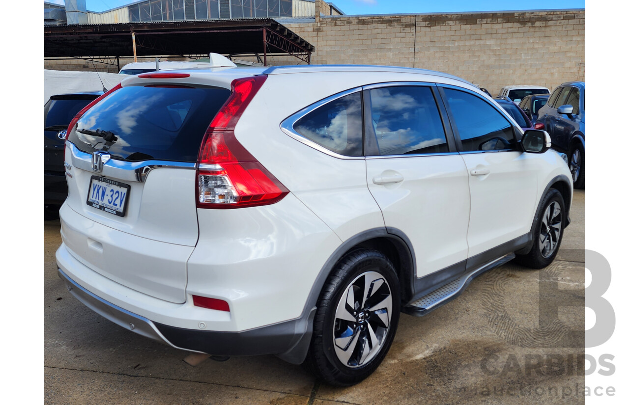 09/2015 Honda CRV VTi LE 30 SERIES 2 4d Wagon White 2.0L