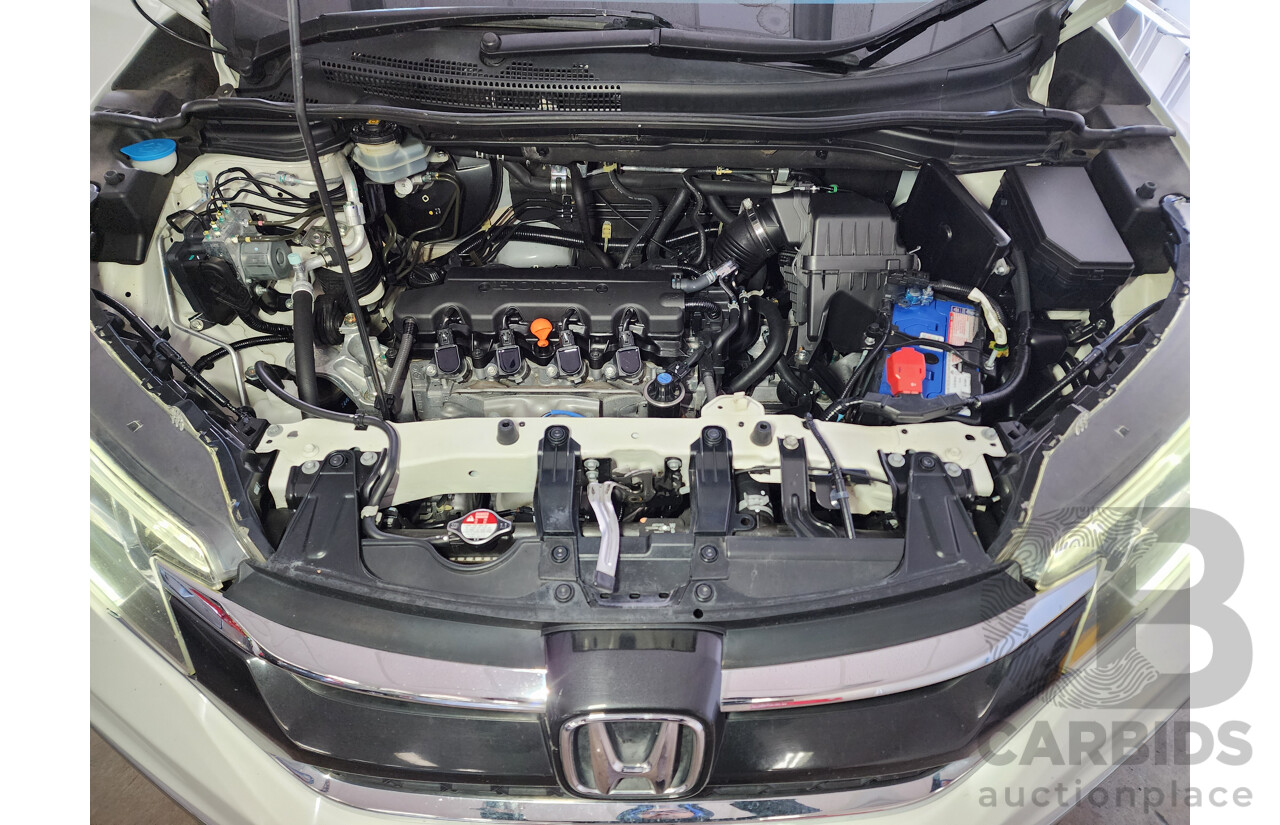 09/2015 Honda CRV VTi LE 30 SERIES 2 4d Wagon White 2.0L