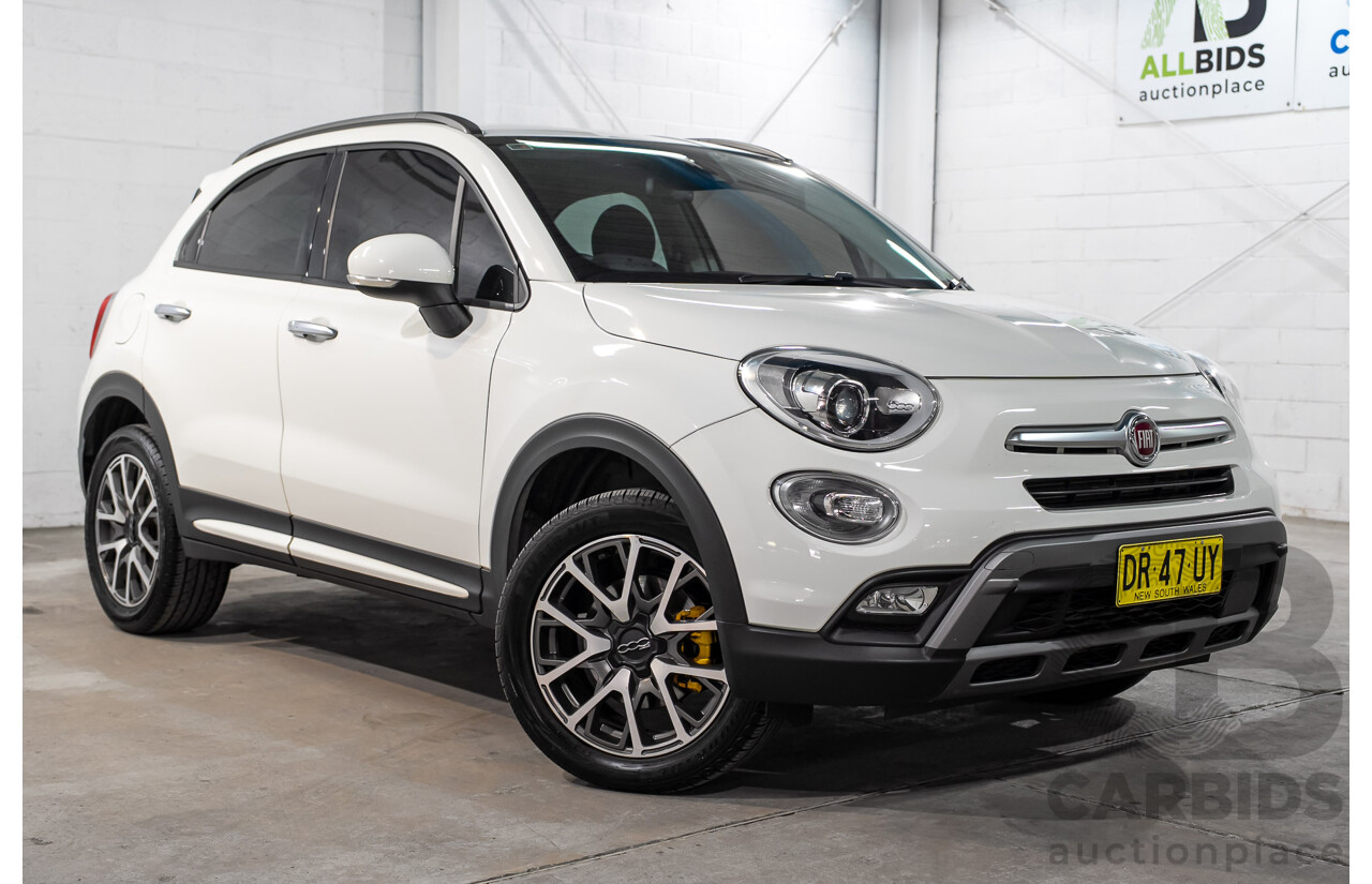 11/2015 Fiat 500X Cross plus (AWD) 4d Wagon White Turbo 1.4L
