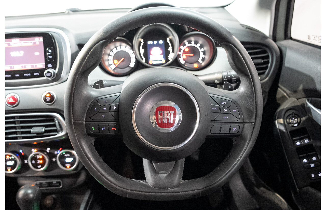 11/2015 Fiat 500X Cross plus (AWD) 4d Wagon White Turbo 1.4L
