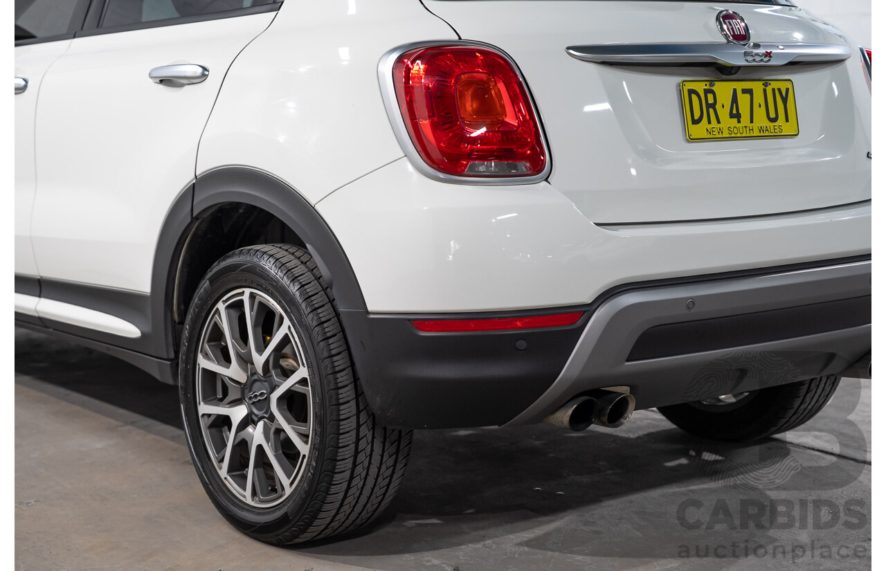 11/2015 Fiat 500X Cross plus (AWD) 4d Wagon White Turbo 1.4L