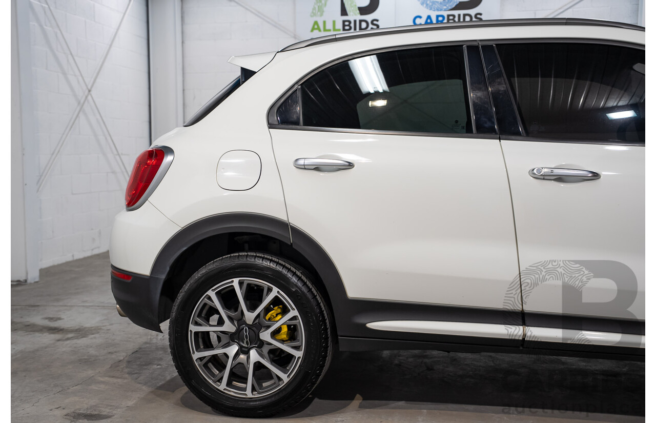 11/2015 Fiat 500X Cross plus (AWD) 4d Wagon White Turbo 1.4L