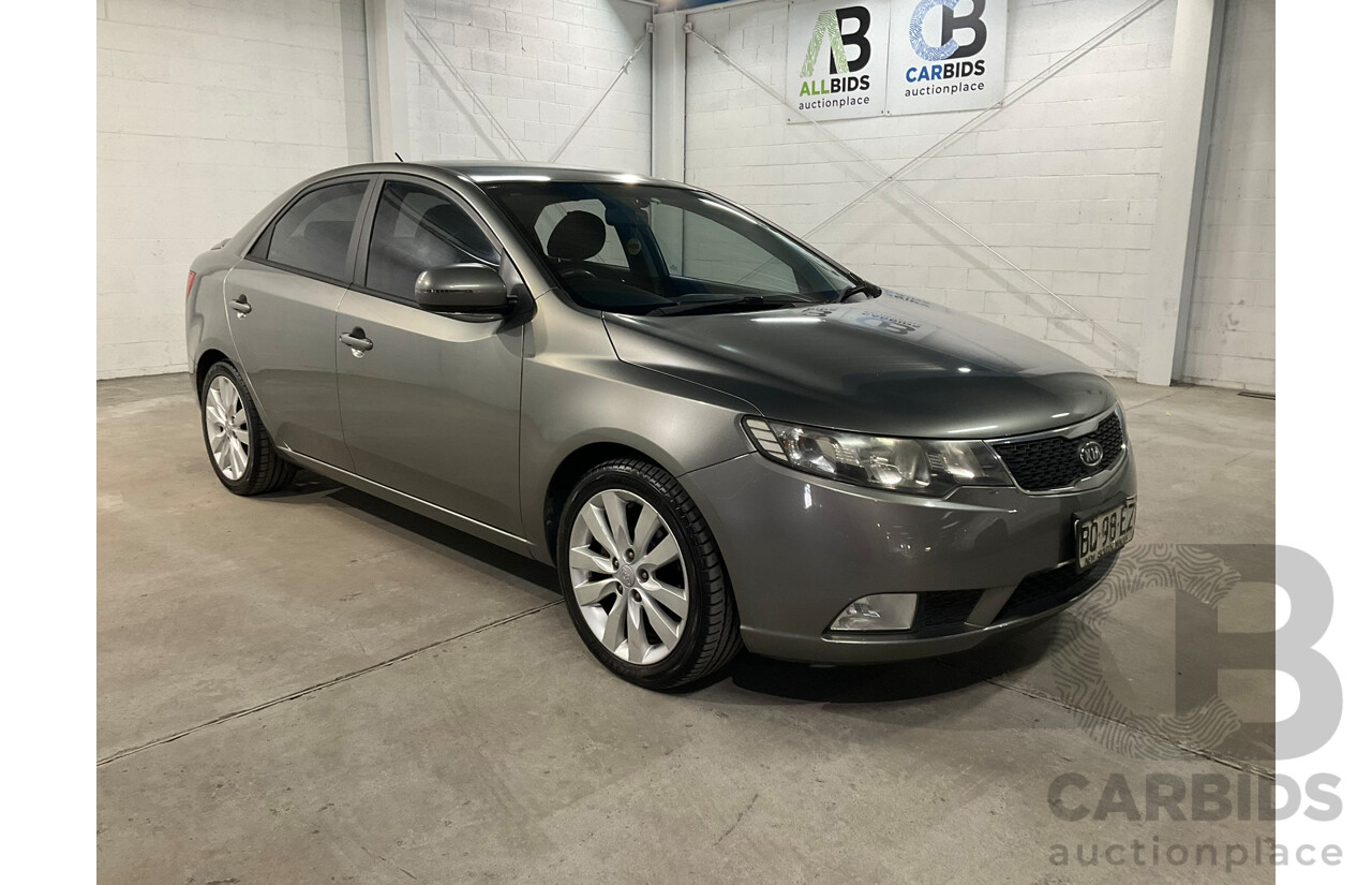 06/2012 Kia Cerato Extra L.E TD MY12 4D Sedan Titanium Silver 2.0L