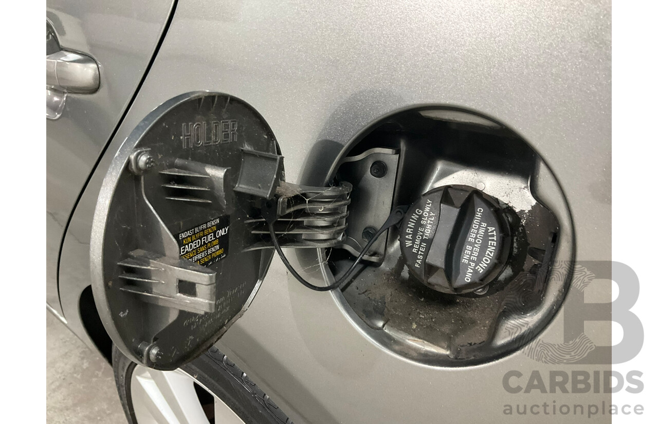 06/2012 Kia Cerato Extra L.E TD MY12 4D Sedan Titanium Silver 2.0L