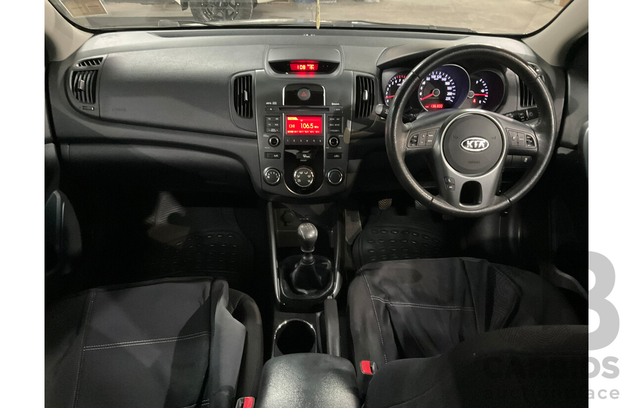 06/2012 Kia Cerato Extra L.E TD MY12 4D Sedan Titanium Silver 2.0L