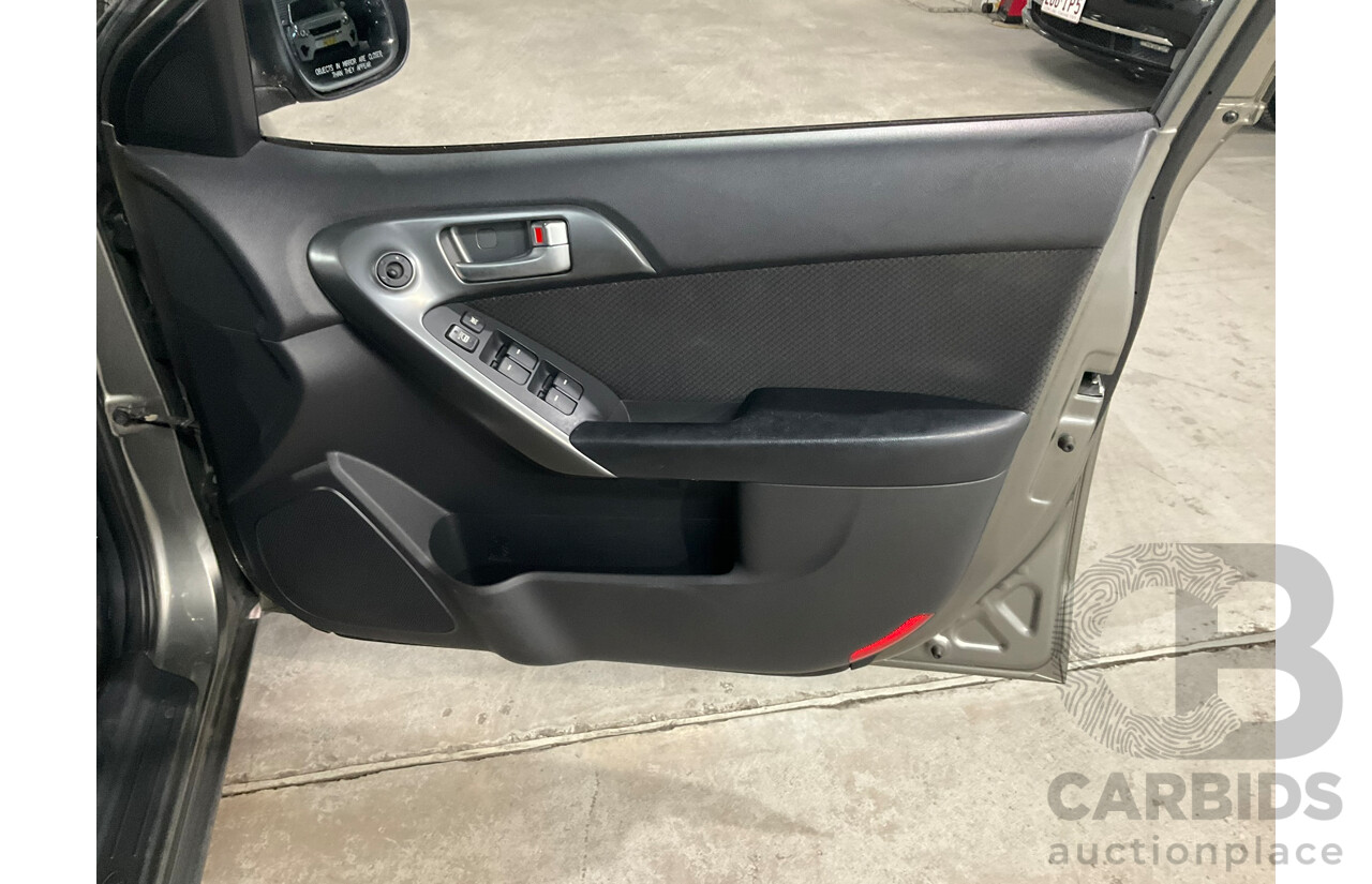 06/2012 Kia Cerato Extra L.E TD MY12 4D Sedan Titanium Silver 2.0L